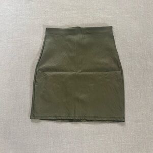 Windsor vintage green mini skirt.